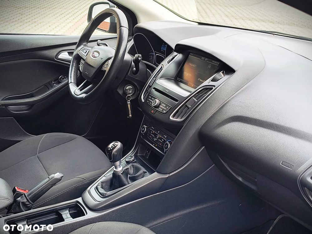 Ford Focus - 10