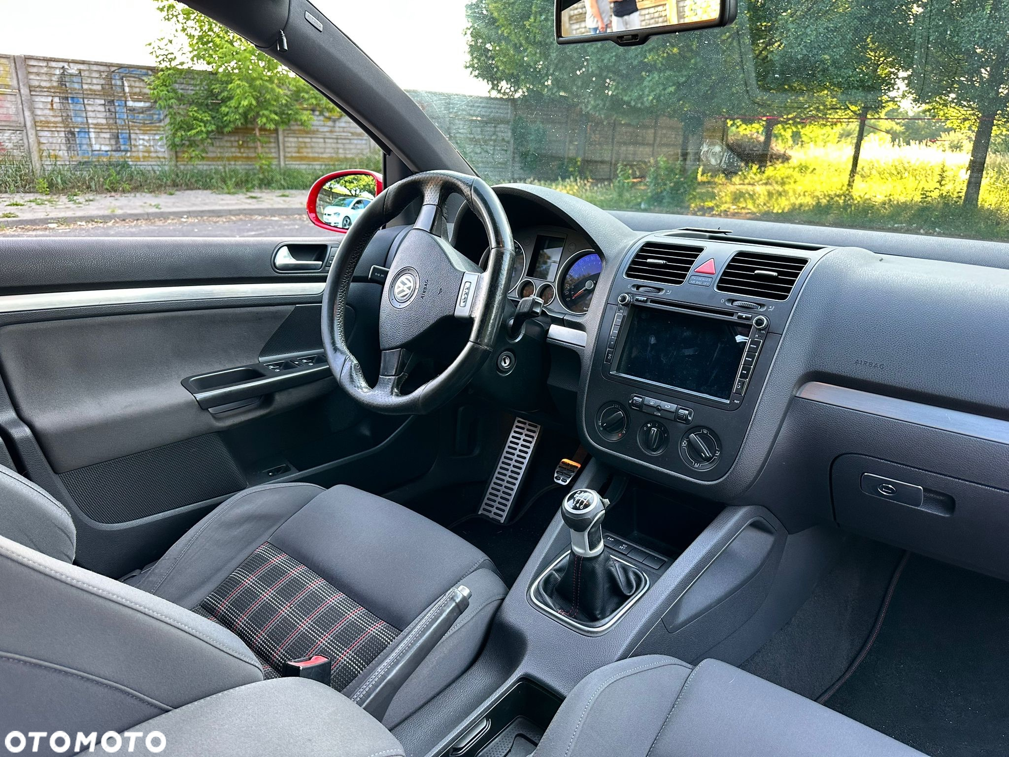 Volkswagen Golf V R32 - 16