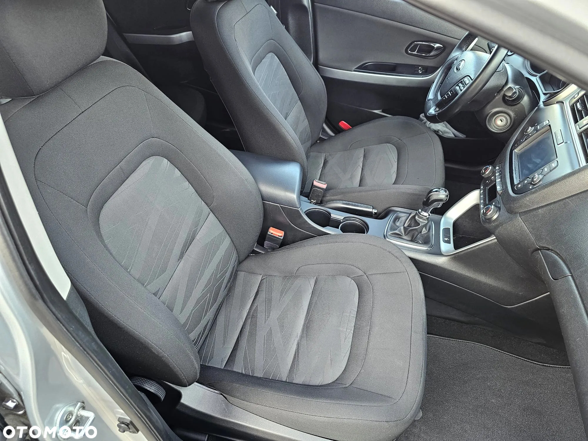 Kia Ceed 1.6 CRDi 136 ISG Platinum Edition - 19