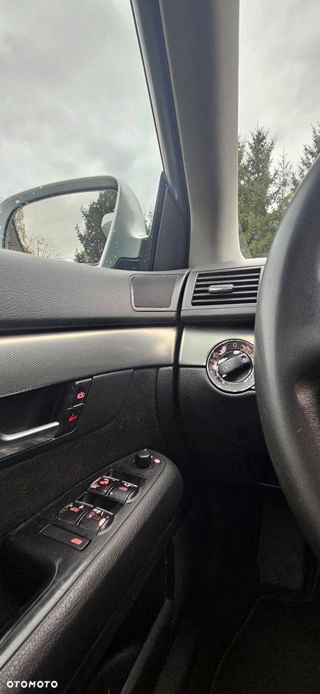 Audi A4 Avant 2.4 - 9