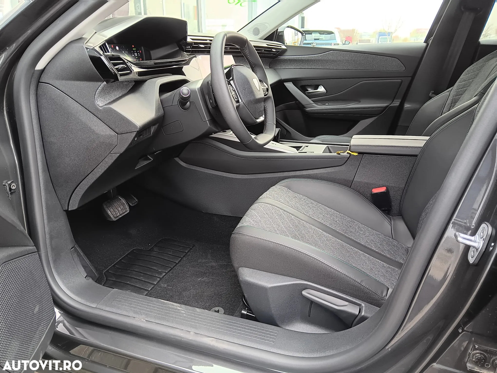 Peugeot 408 - 11