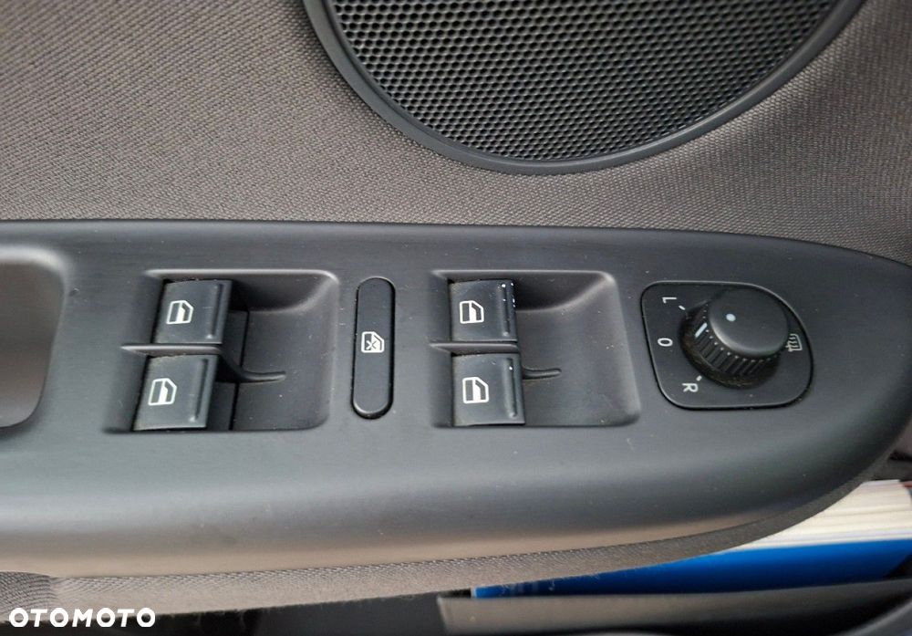 Volkswagen Golf Plus - 22