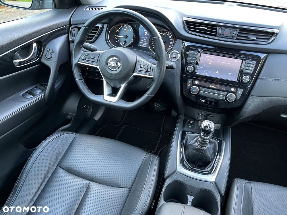 Nissan Qashqai 1.3 DIG-T N-Connecta - 34