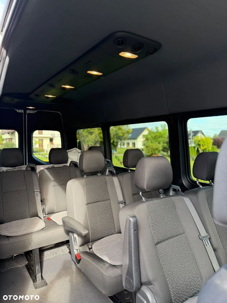 Mercedes-Benz Sprinter - 15