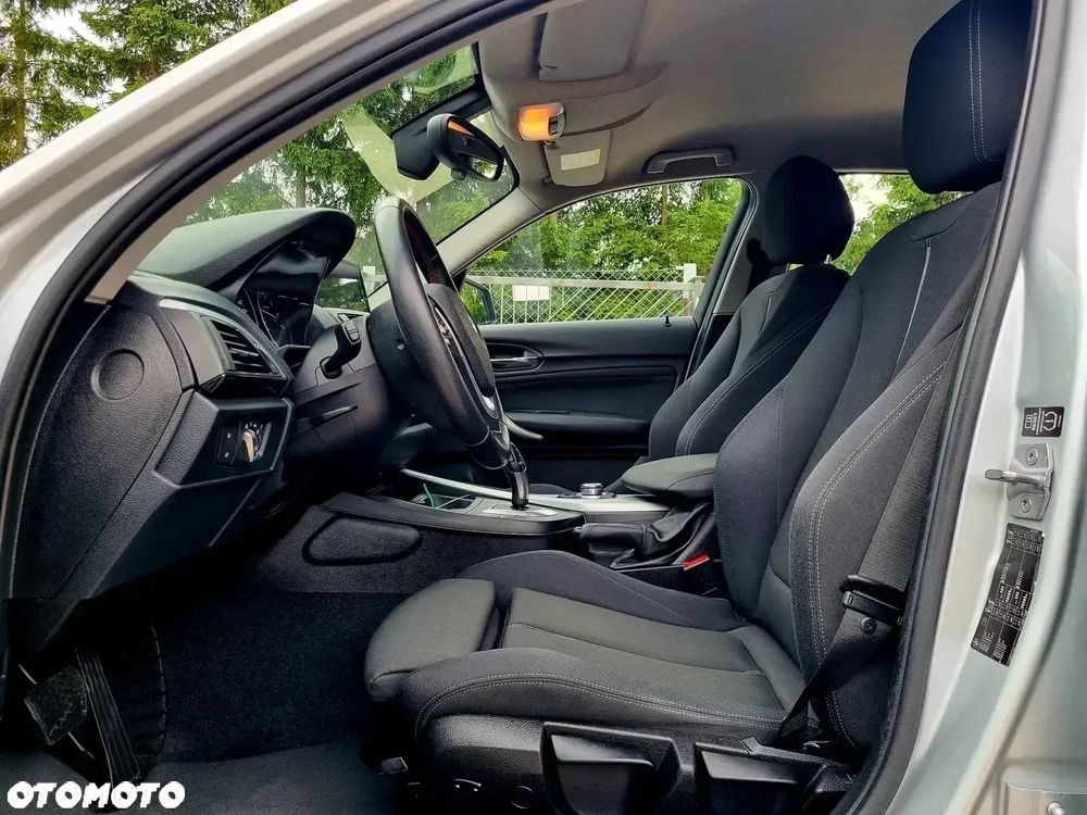 BMW Seria 1 118i Sport Line - 11
