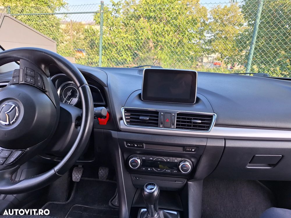 Mazda 3 - 4