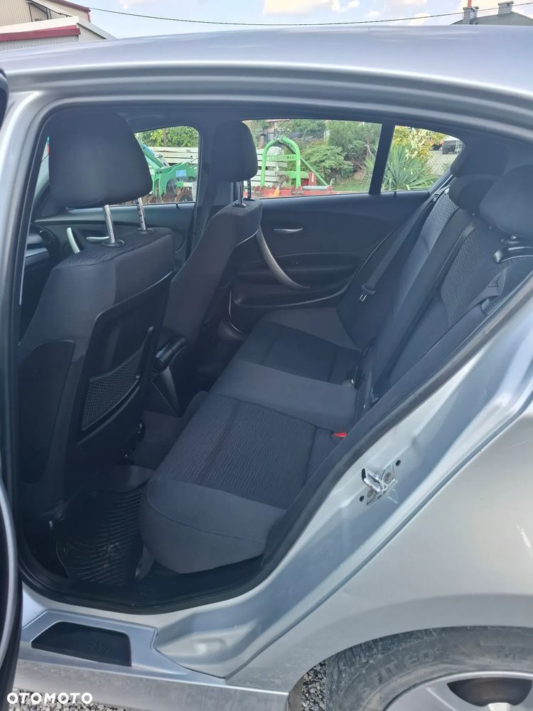 BMW Seria 1 118d - 8