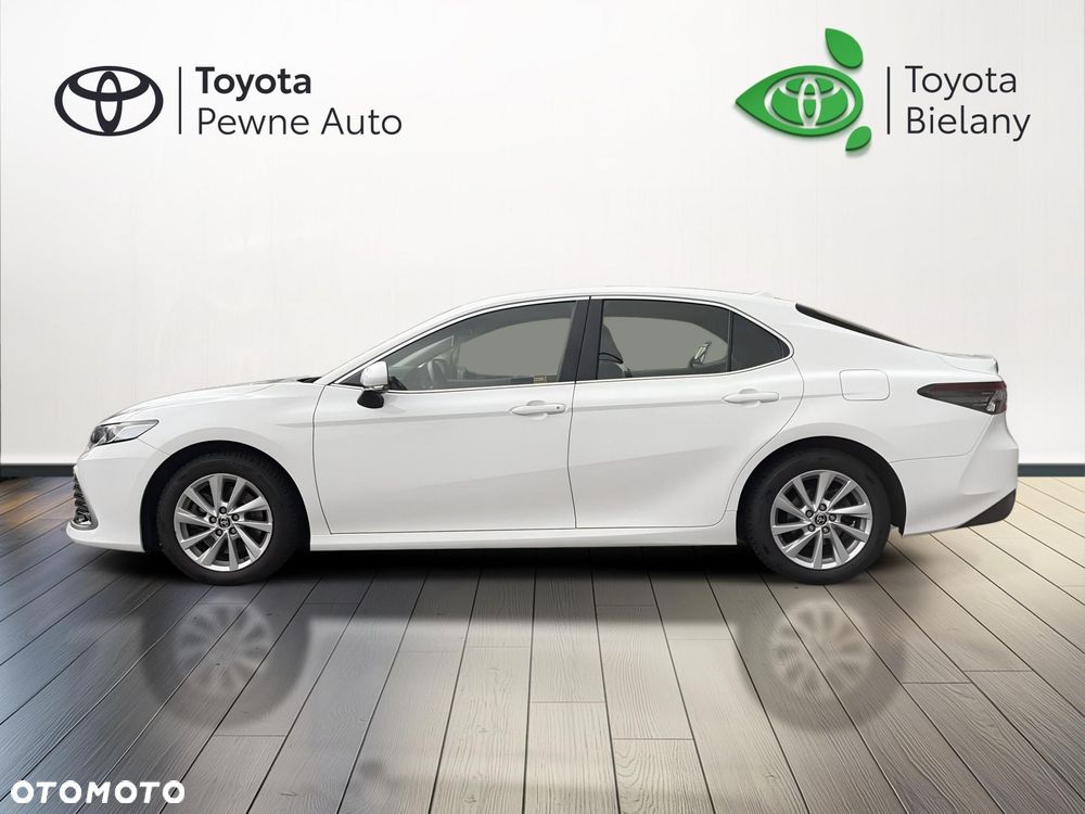 Toyota Camry 2.5 Hybrid Comfort CVT - 3