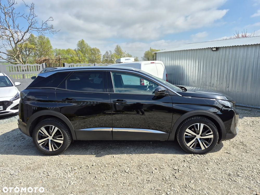 Peugeot 3008 1.2 PureTech Allure S&S EAT8 - 24