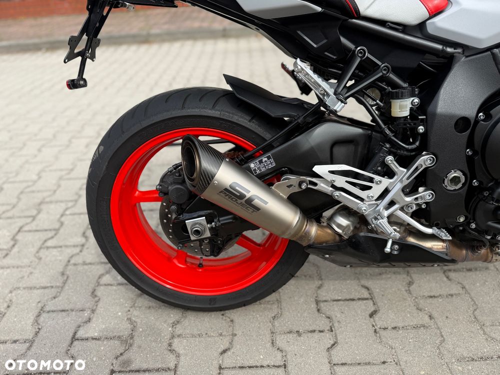 Yamaha MT - 12