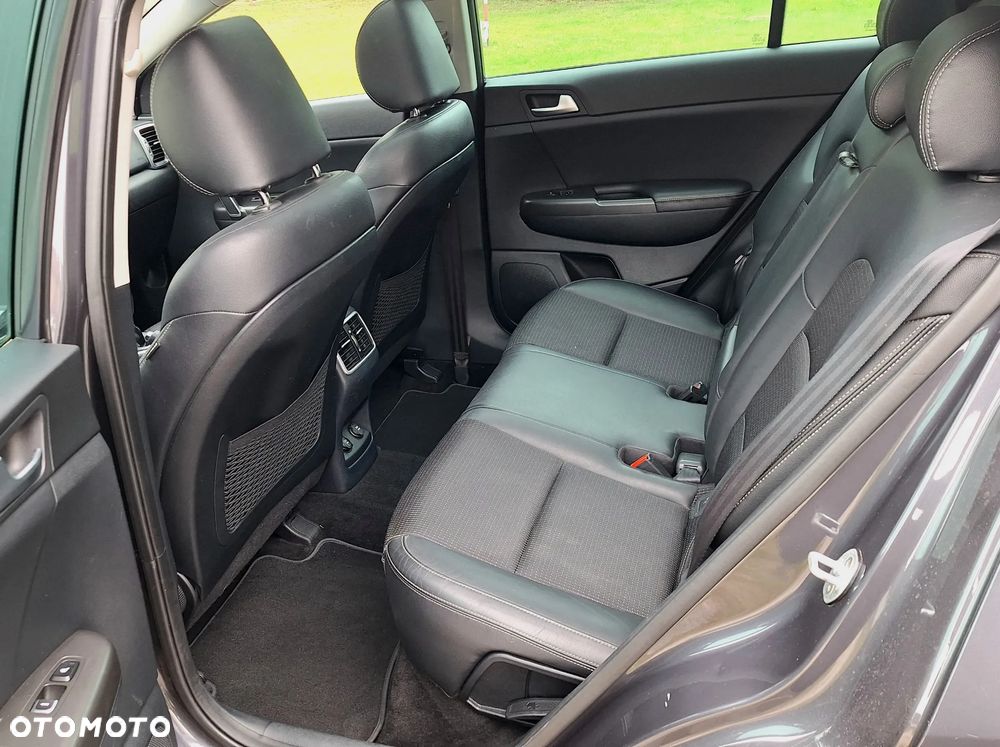 Kia Sportage 1.7 CRDI 2WD Spirit - 27