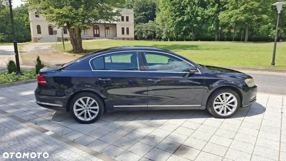 Volkswagen Passat 2.0 TDI Highline DSG - 4