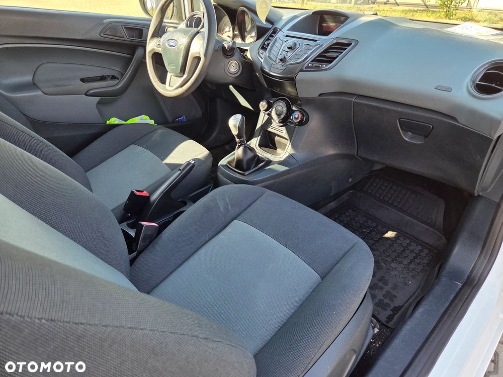 Ford Fiesta 1.4 TDCi Ambiente - 3