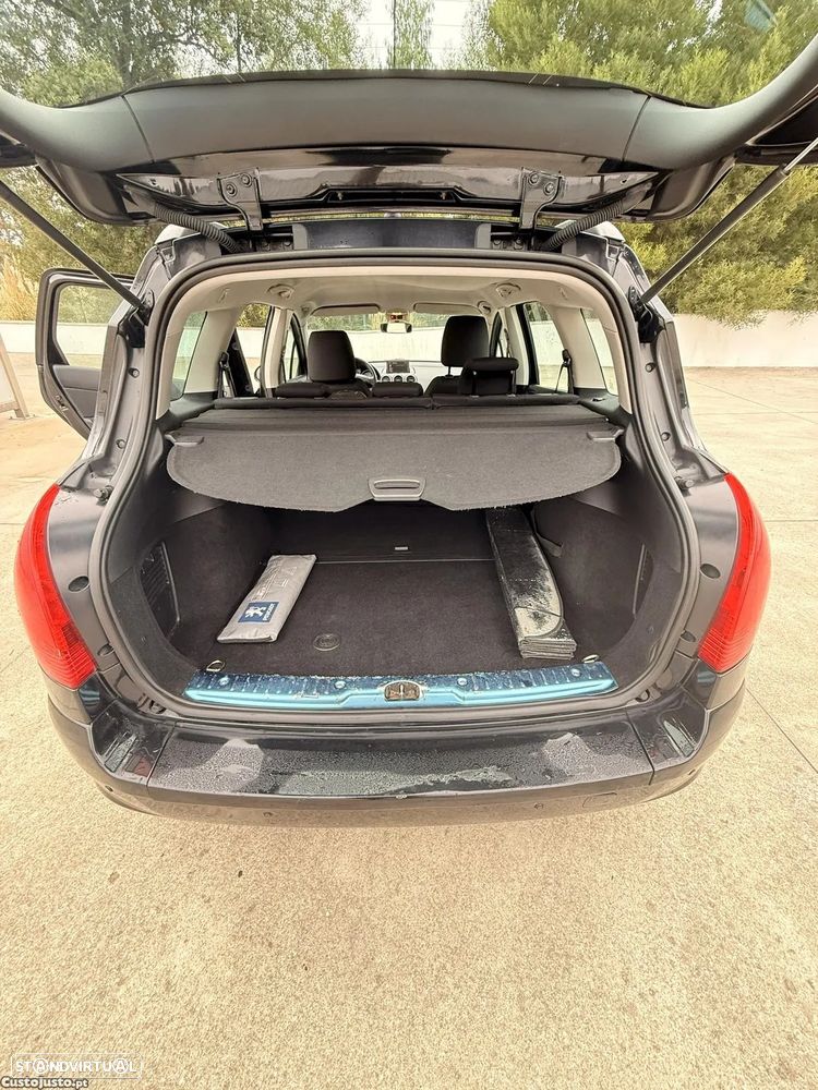 Peugeot 308 SW 1.6 HDi Executive - 13