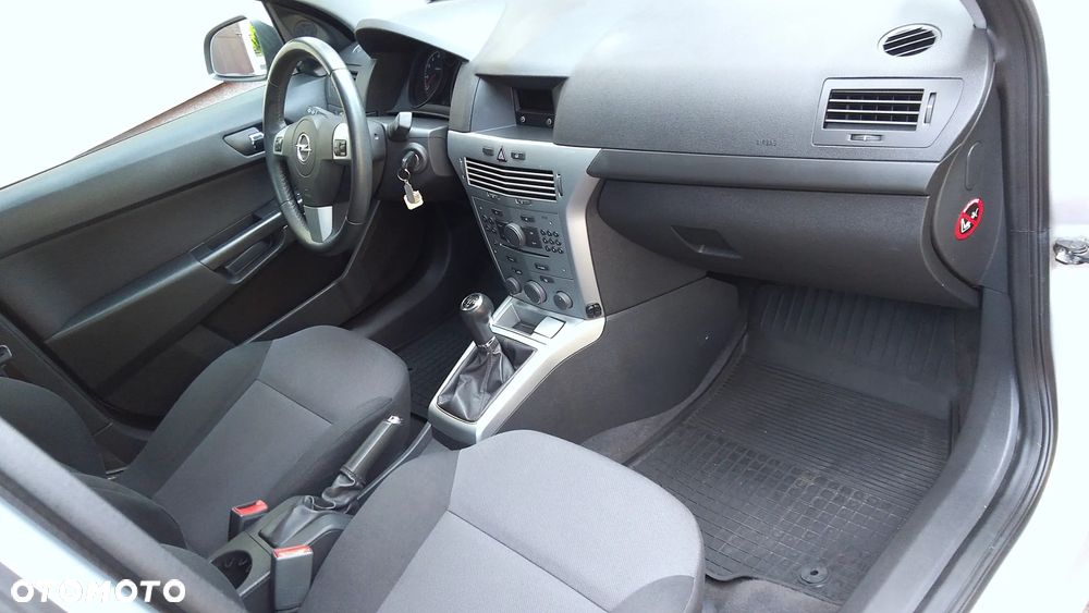 Opel Astra III 1.4 Enjoy - 9