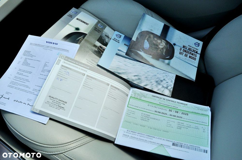 Volvo V40 Cross Country D2 Momentum - 36