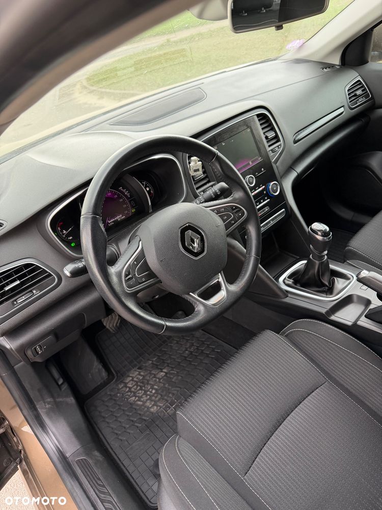 Renault Megane 1.2 Energy TCe Limited - 26