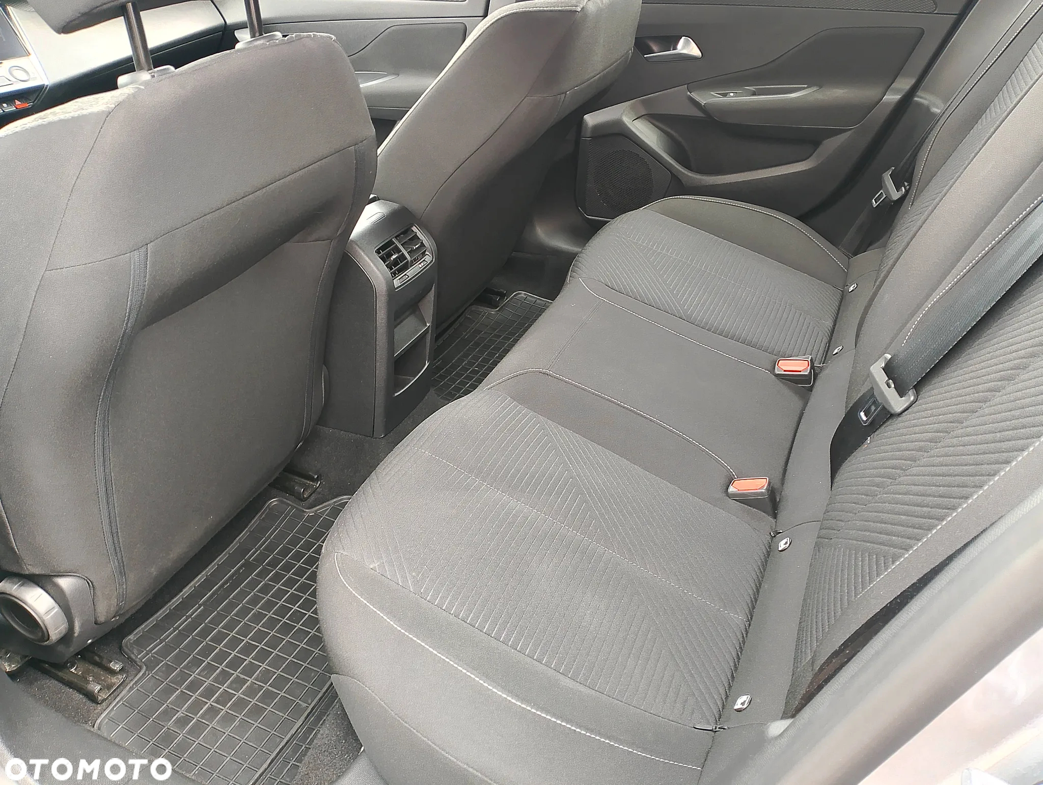 Peugeot 308 SW 1.5 BlueHDi Active Pack S&S - 15