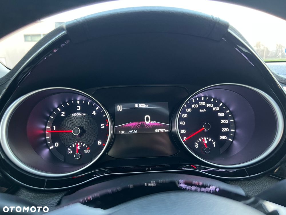 Kia Ceed 1.6 CRDi mHEV M - 12