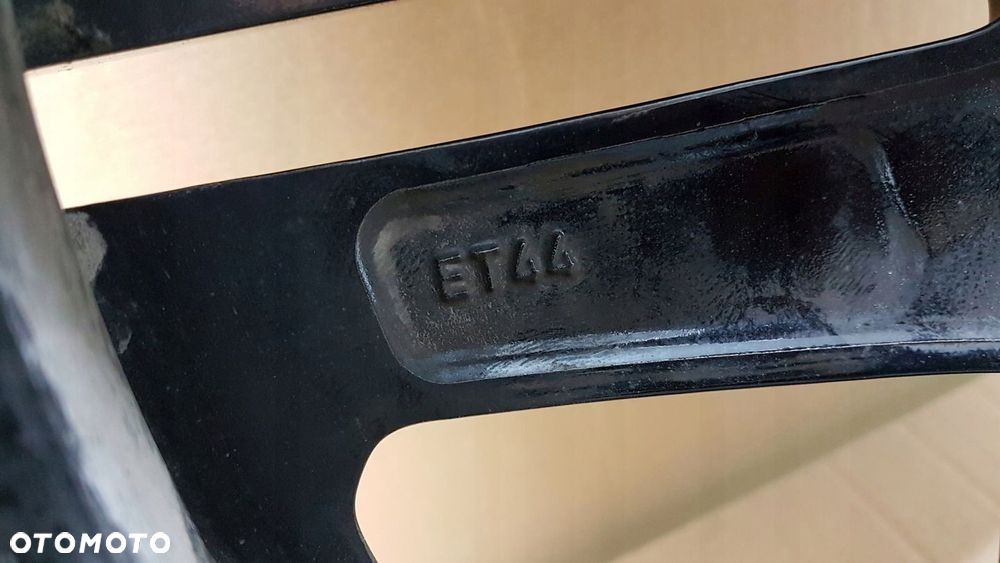 FELGA MERCEDES W205 AMG 7.5Jx18 ET44 - 13