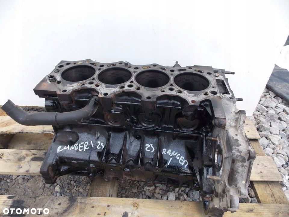 BLOK SILNIKA MAZDA B2500 RANGER I 2.5 TD - 1