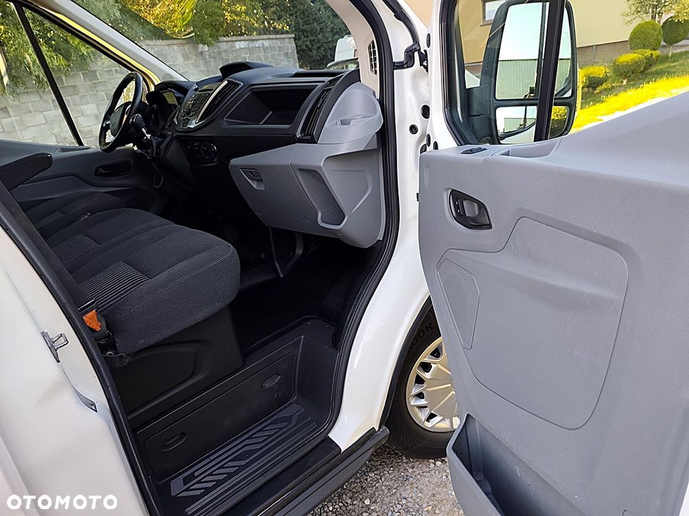 Ford Transit - 19