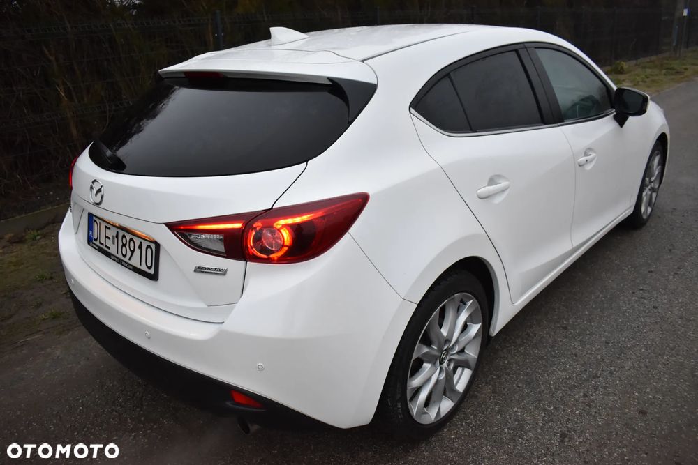 Mazda 3 - 6