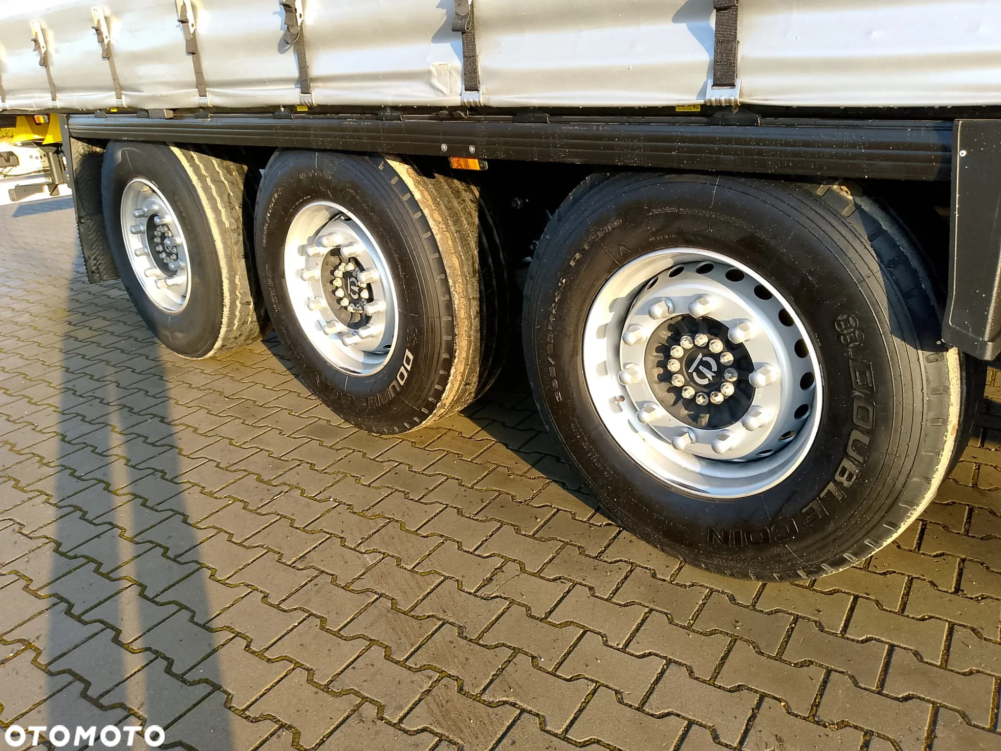 Krone Profi Liner ,XL code, oś podnoszona , STANDARD - 15