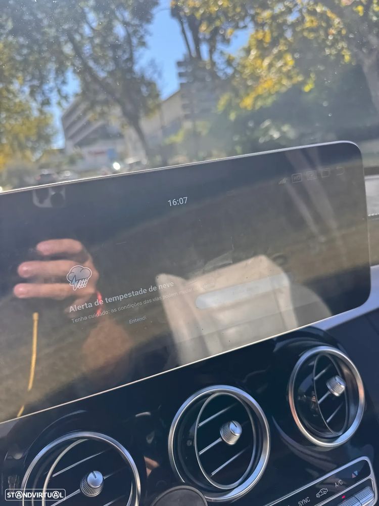 Mercedes-Benz C 300 h AMG Line - 6