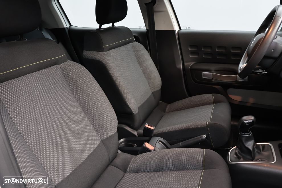 Citroën C3 1.2 PureTech Shine - 18