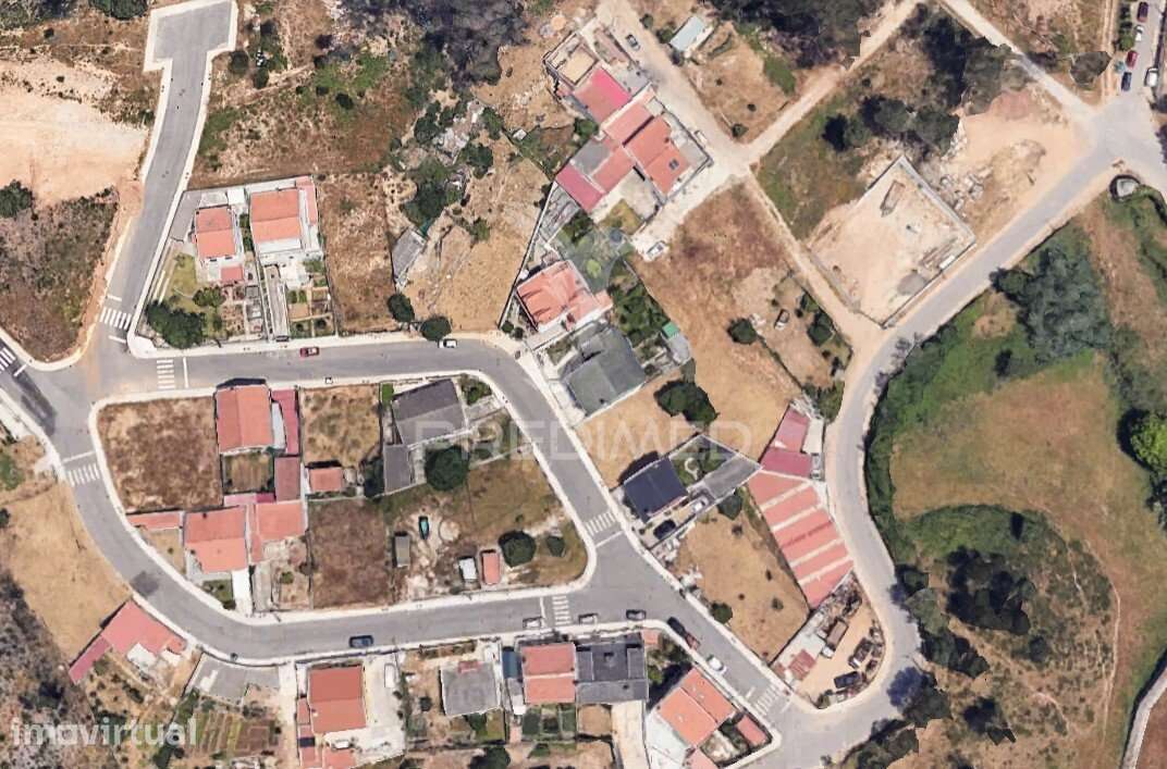 Terreno Urbano para construção com 574 m² - Grande imagem: 5/8