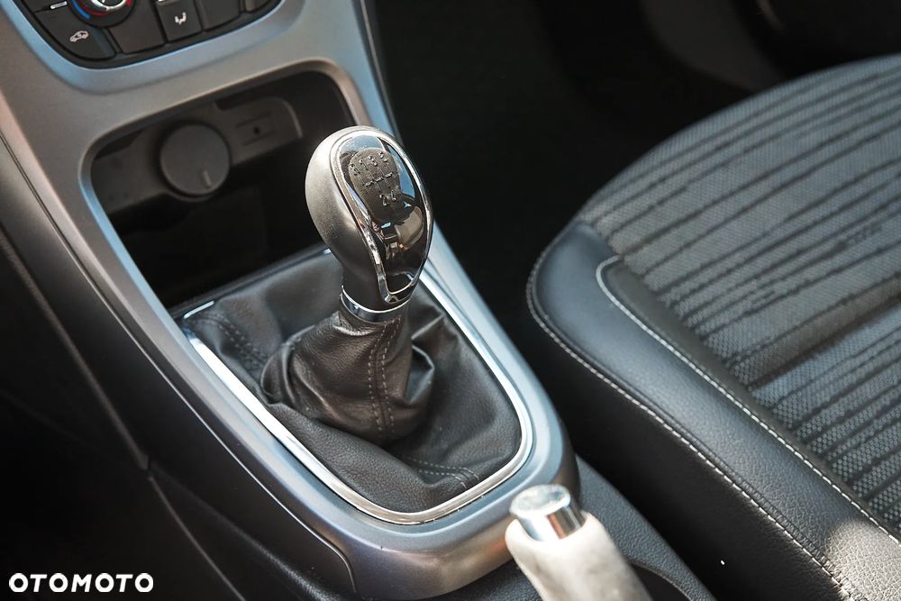 Opel Astra 1.4 Enjoy - 9