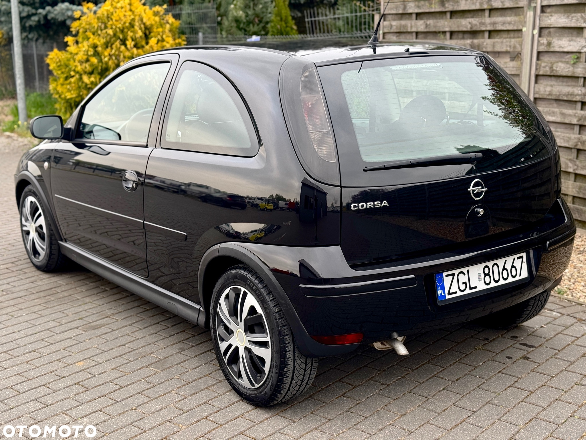 Opel Corsa 1.0 12V Edition - 4