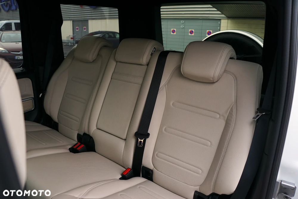 Mercedes-Benz Klasa G 400 d - 28