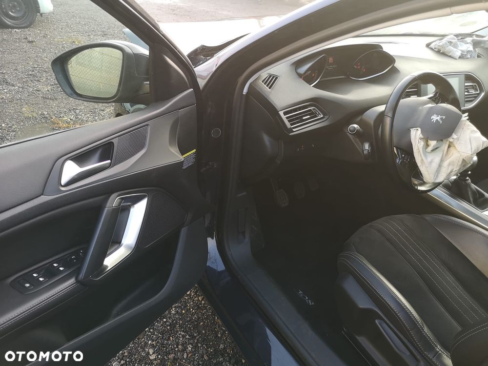 Peugeot 308 BlueHDi FAP 150 Stop & Start Allure - 31