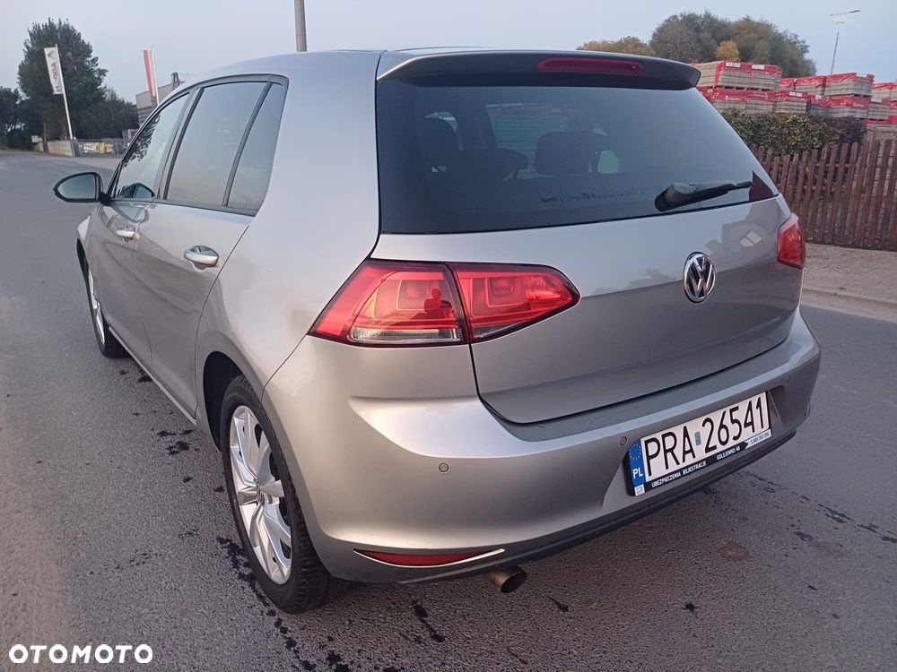 Volkswagen Golf - 3