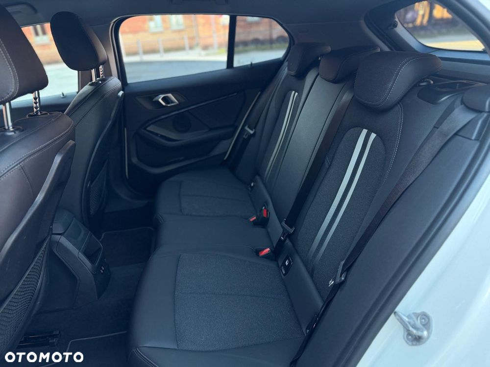 BMW Seria 1 118i Sport Line - 37