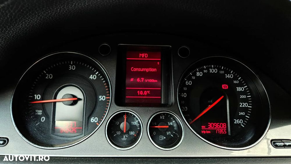 Volkswagen Passat Variant 1.9 TDI DPF BlueMotion - 18