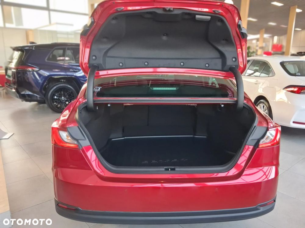 Toyota Camry - 8