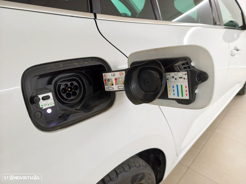 Renault Mégane Sport Tourer 1.6 E-Tech Plug-In Hybrid R.S. Line - 8