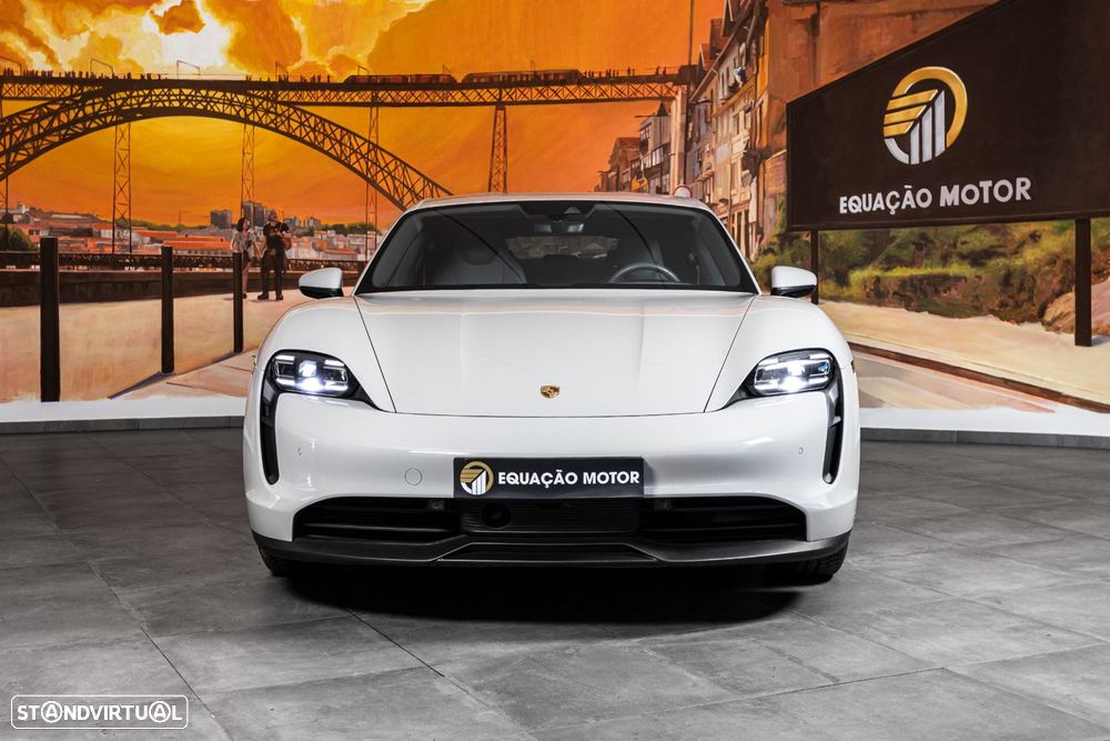 Porsche Taycan - 3