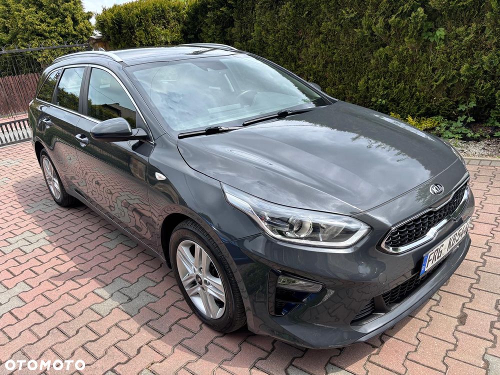 Kia Ceed 1.6 CRDi (48V Mild-Hybrid) DCT7 Platinum - 17