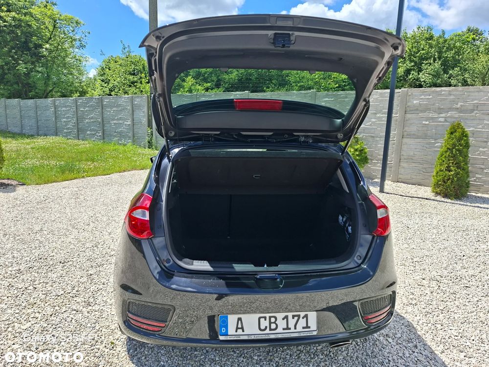 Kia Ceed 1.6 GDI Platinum Edition - 10