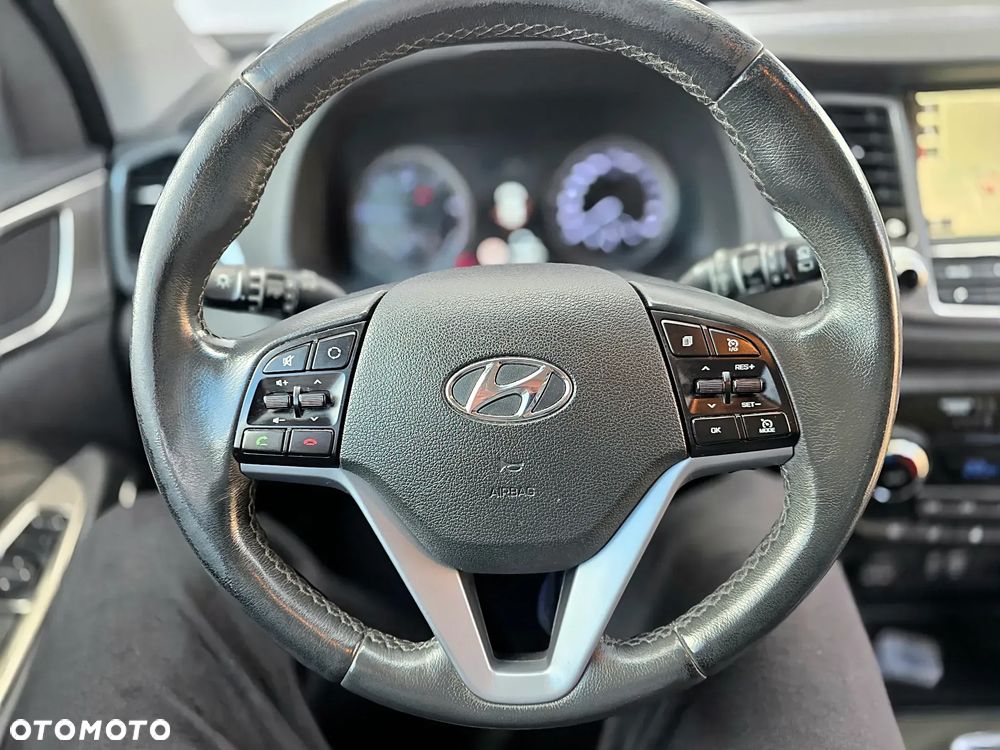 Hyundai Tucson 2.0 CRDI Premium 4WD - 27