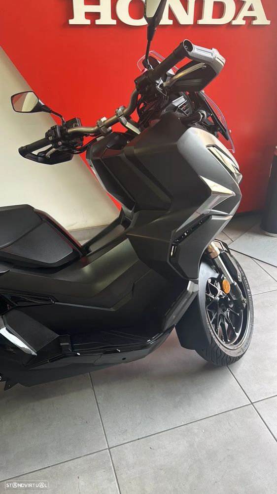Honda ADV - 2
