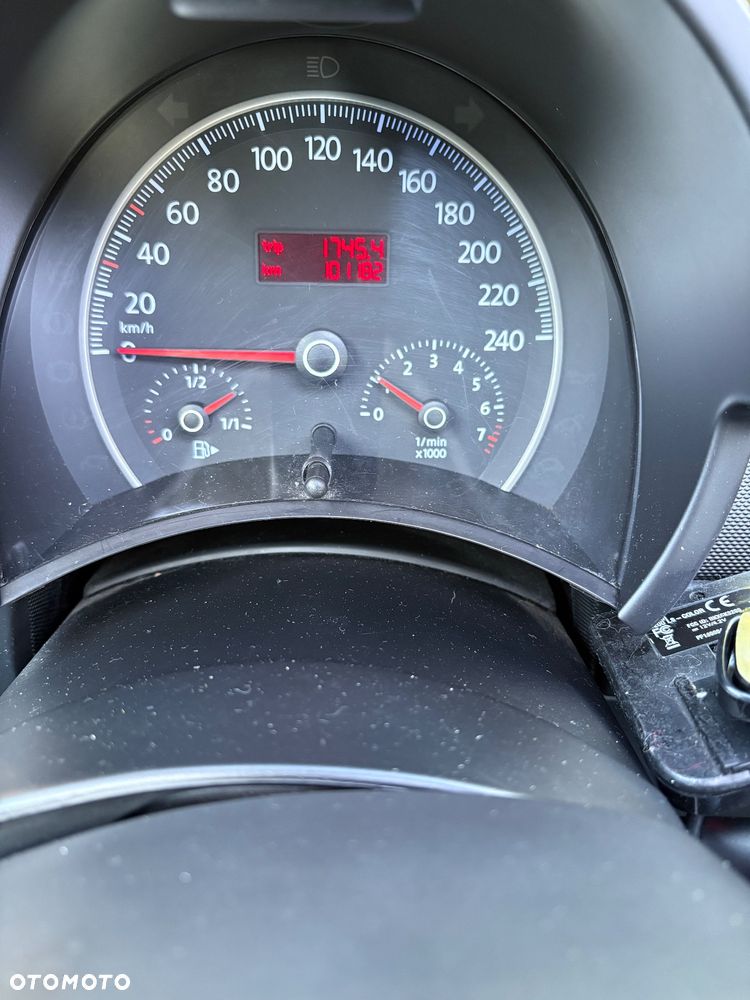 Volkswagen New Beetle 1.8T - 14