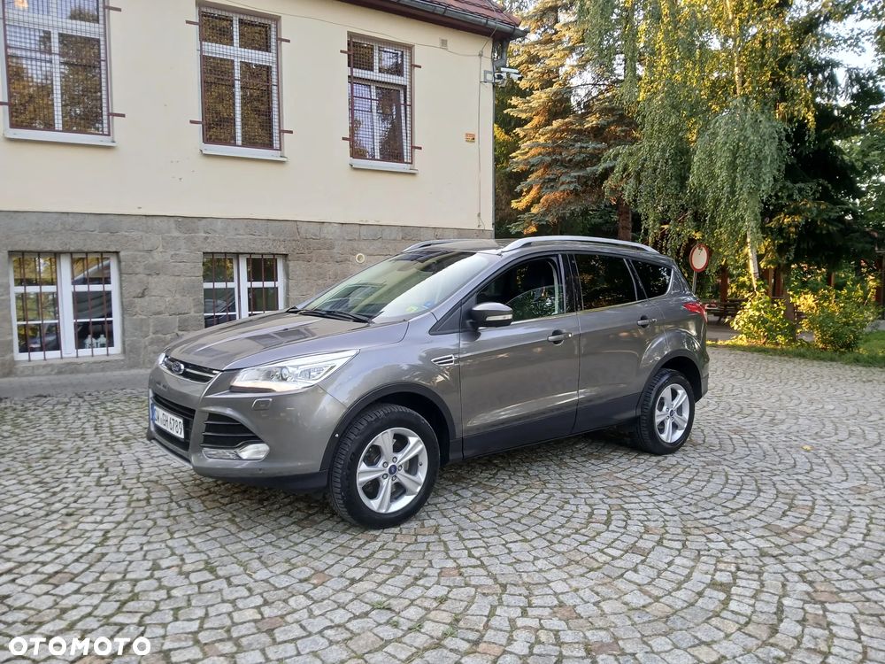 Ford Kuga 2.0 TDCi 4x4 Titanium - 6