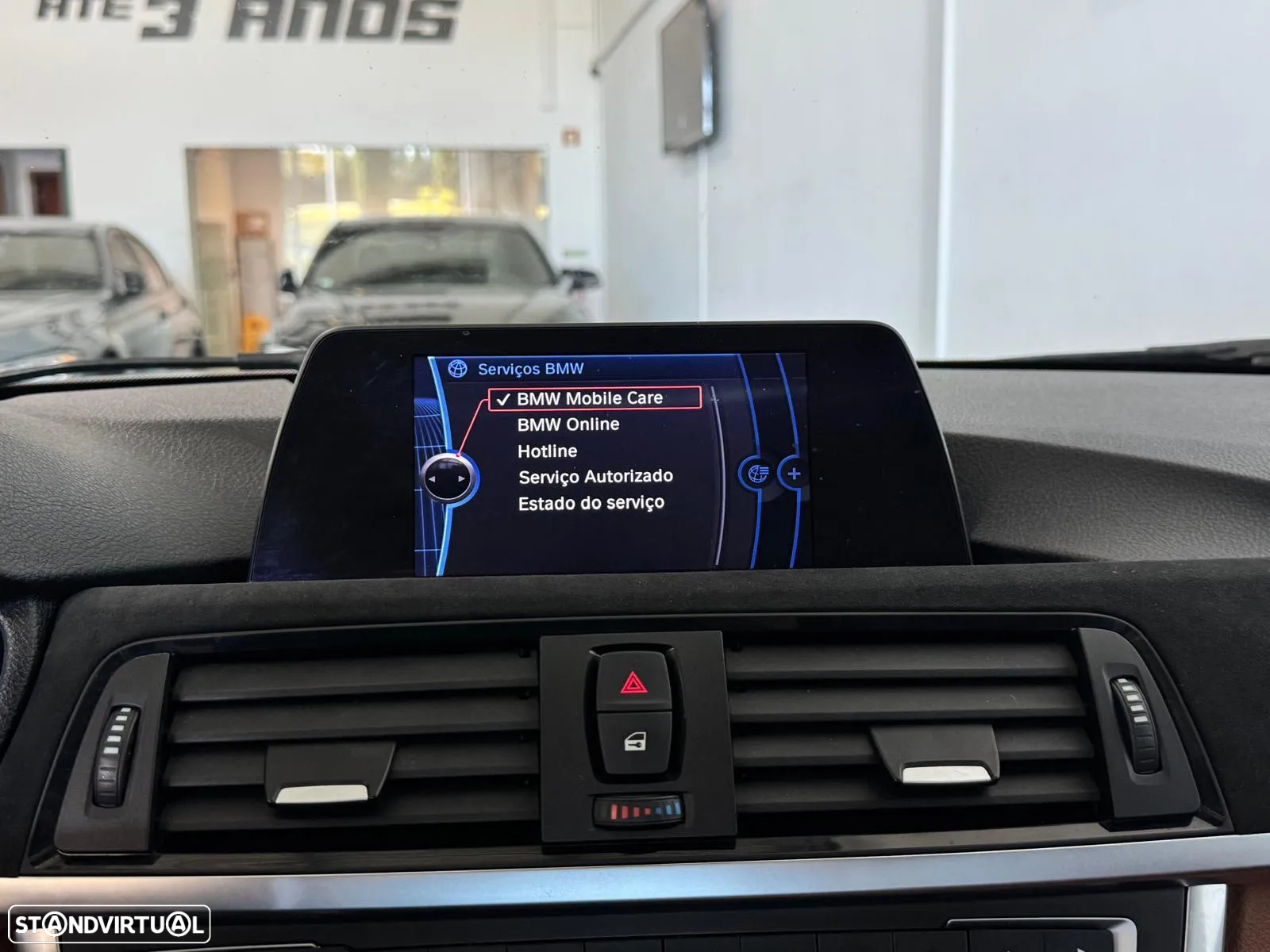 BMW 320 i Pack M - 35