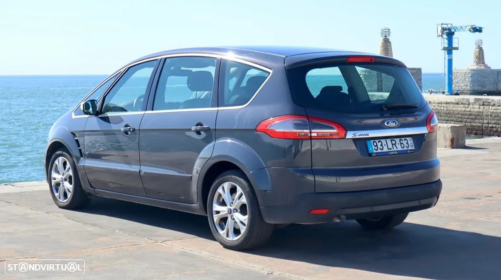 Ford S-Max 2.0 TDCi Titanium 7L - 22