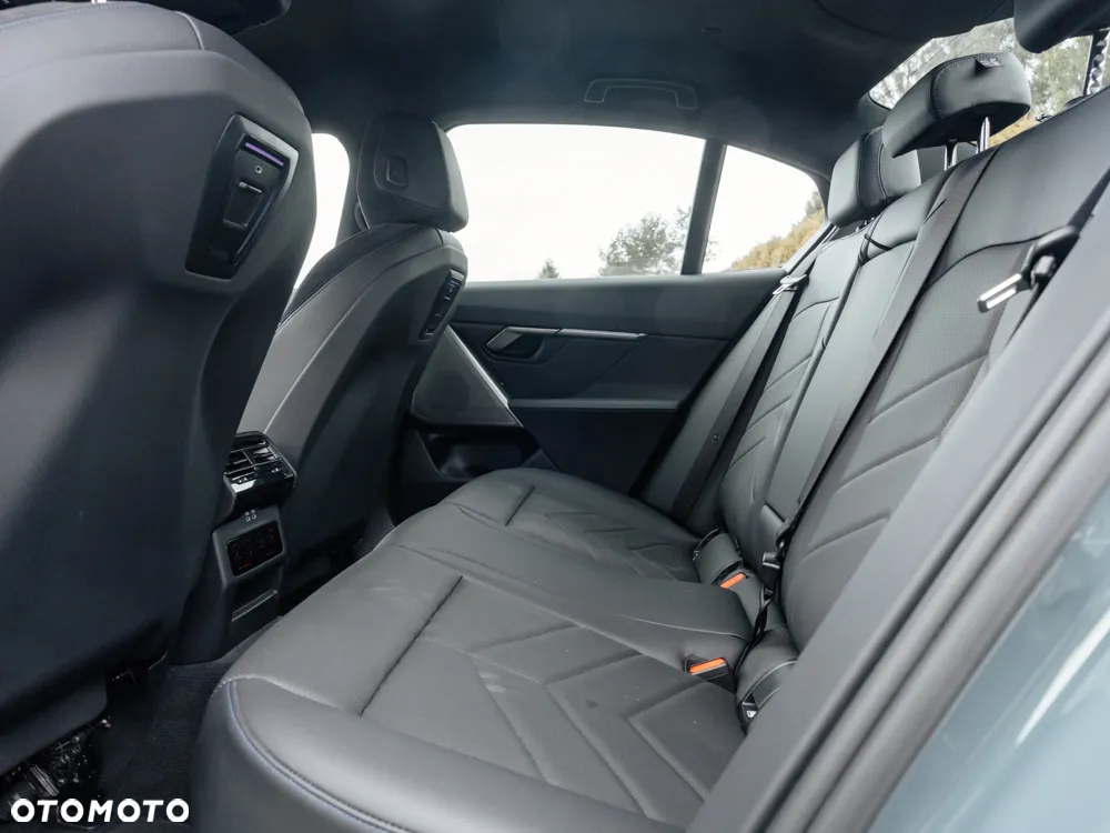 BMW Seria 5 - 11